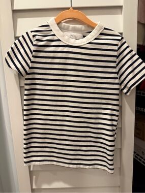 Zara NWOT Kids Navy & White Striped Short Sleeve Tee